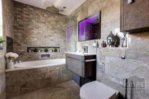 Family Bathroom .jpg