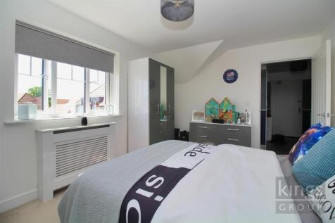 Bedroom .jpg