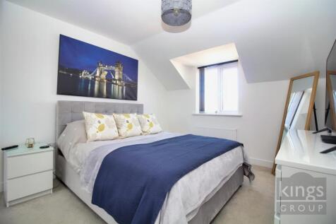 Bedroom .jpg