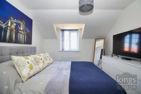 Bedroom .jpg