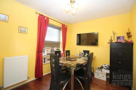 Dining room .jpg
