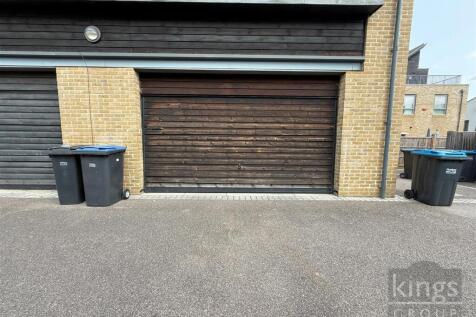 Double Garage.jpg