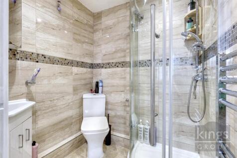 Bedroom One Ensuite .jpg