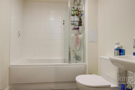 Family Bathroom .jpg