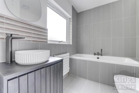 Family Bathroomjpg