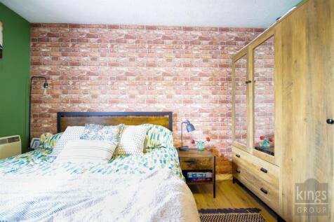 Bedroom One.jpg