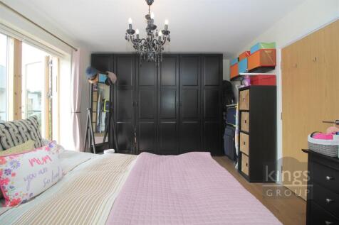 Lounge ( Bedroom) 1.jpg