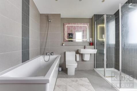 Family Bathroom .jpg