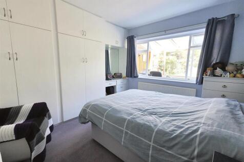 86, Violet Road Carlton, Nottingham, NG4 3QP