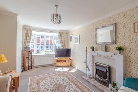 12, Ballantrae Close Arnold, Nottingham, NG5 8QH