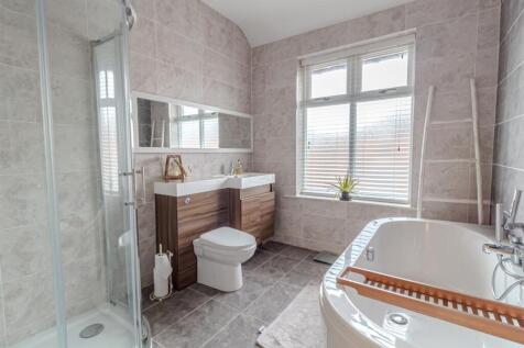 6, Orlando Drive Carlton, Nottingham, NG4 3FL