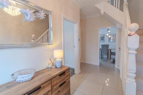6, Orlando Drive Carlton, Nottingham, NG4 3FL