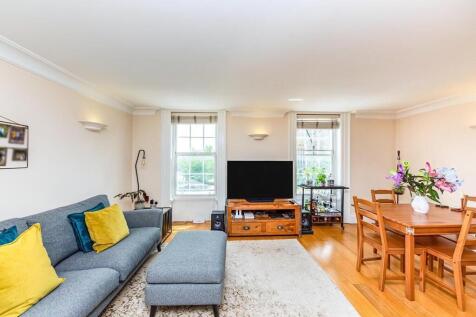 Living Room/Kitchen