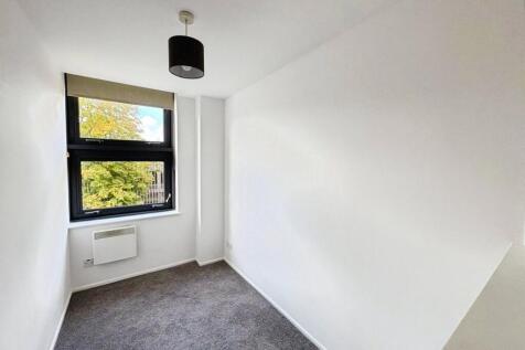 Office/2nd Bedroom