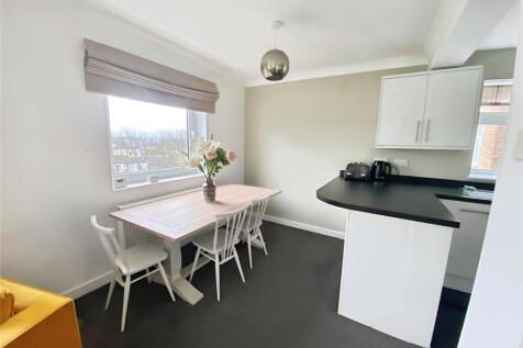 Kitchen Dining Area
