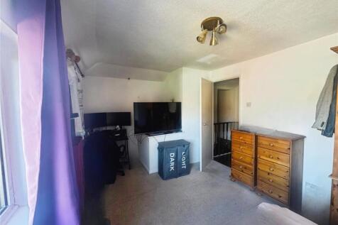 Room To Rent