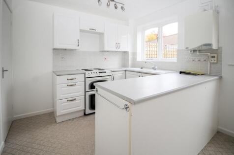 Kitchen / Dining Roo