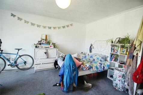 Spacious Studio