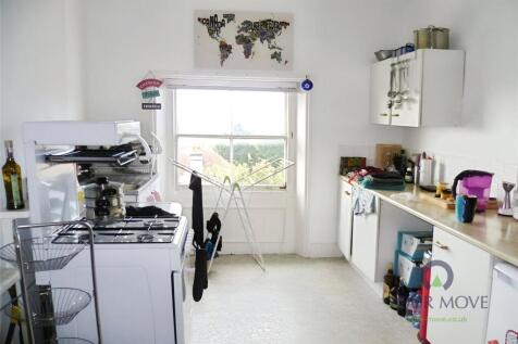 Spacious Kitchen