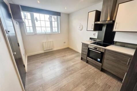 Lounge/ Kitchen