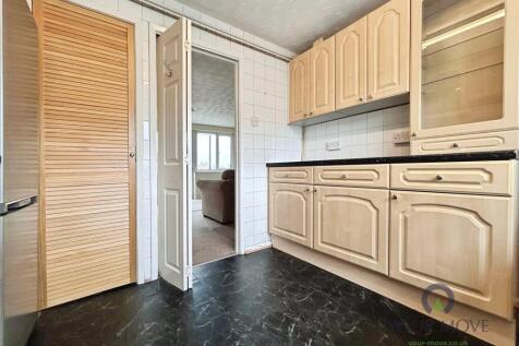 Kitchen 4