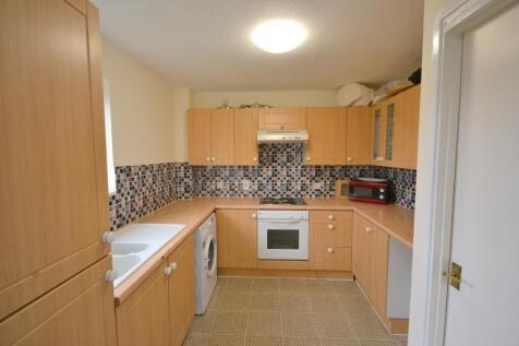Kitchen / Dining Roo