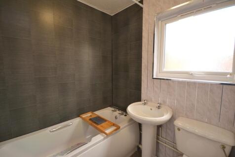 Family Bathroom/WC