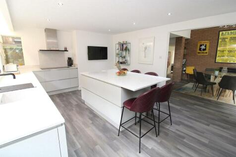 KITCHEN OPEN PLAN VIEW 2.JPG
