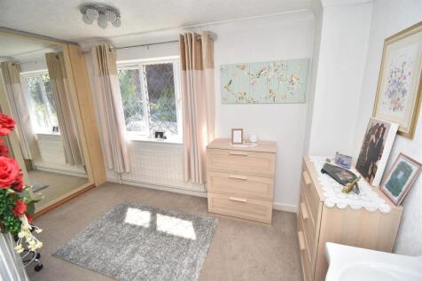 Bedroom 5.JPG