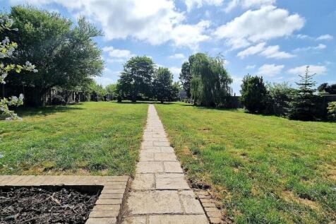 GARDEN PATH.jpg