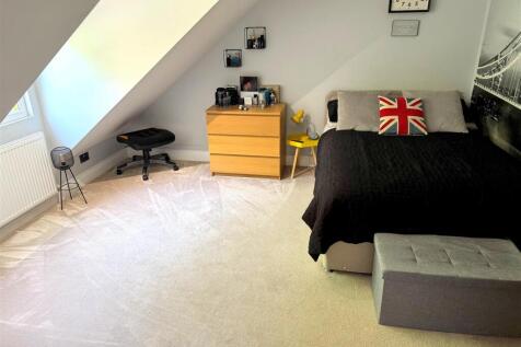BEDROOM TWO -V.jpg