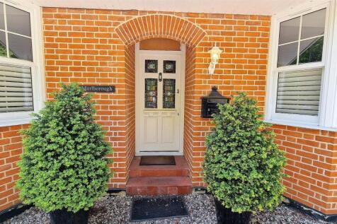 FRONT DOOR.jpg