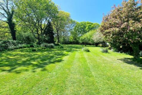 GARDEN 3.jpg