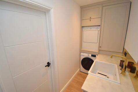Utility Room.JPG