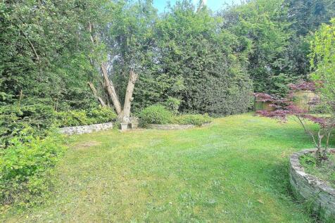 GARDEN 1.jpg