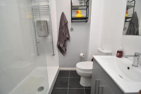 Shower Room.JPG