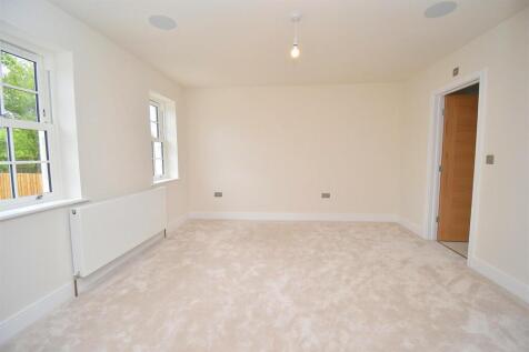Bedroom-001.JPG