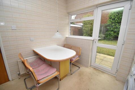 BREAKFAST AREA.JPG