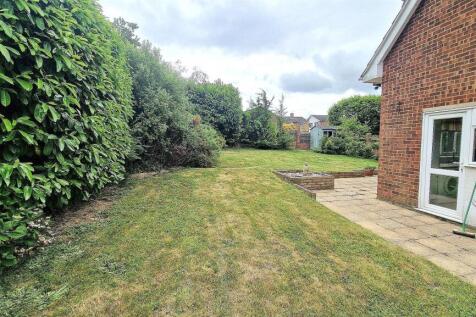 GARDEN 2.jpg