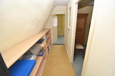 INNER LANDING.JPG