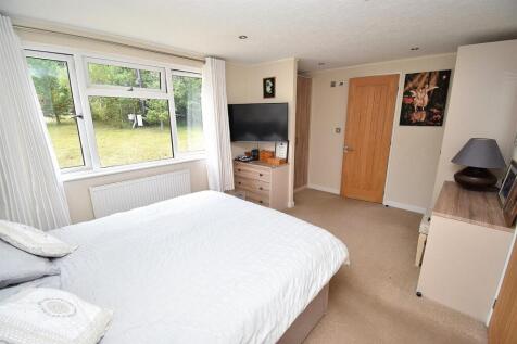 MAIN BEDROOM REVERSE.JPG