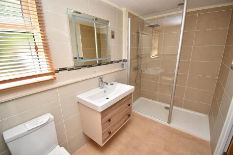 ENSUITE.JPG