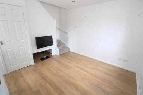 LOUNGE AREA.JPG
