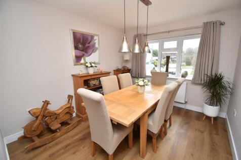 Dining Room.JPG