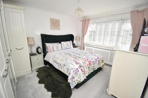 BEDROOM ONE.JPG