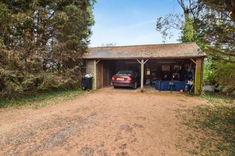 Carport.JPG