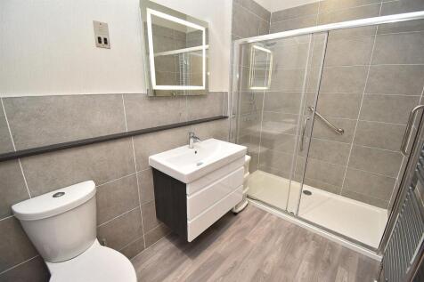 ENSUITE.JPG
