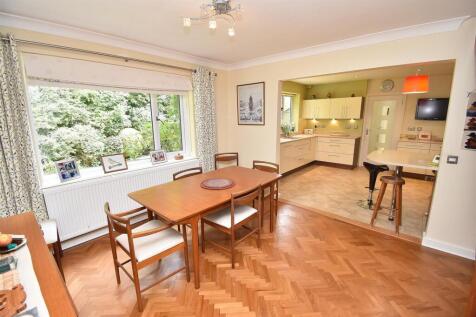 Dining Room.JPG