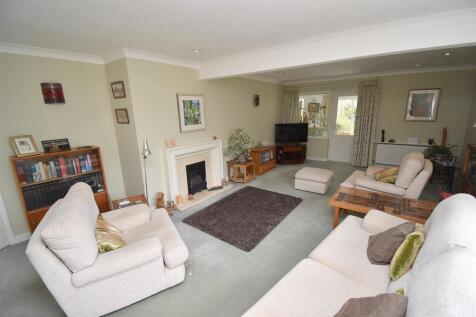 Sitting Room.JPG