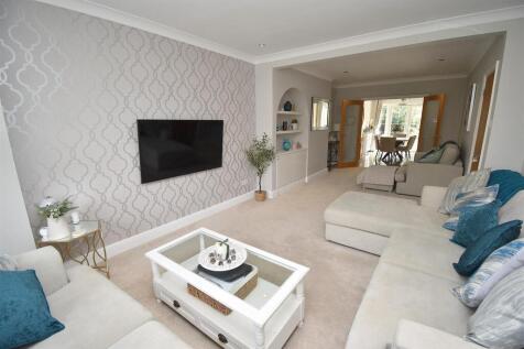 Lounge4.JPG